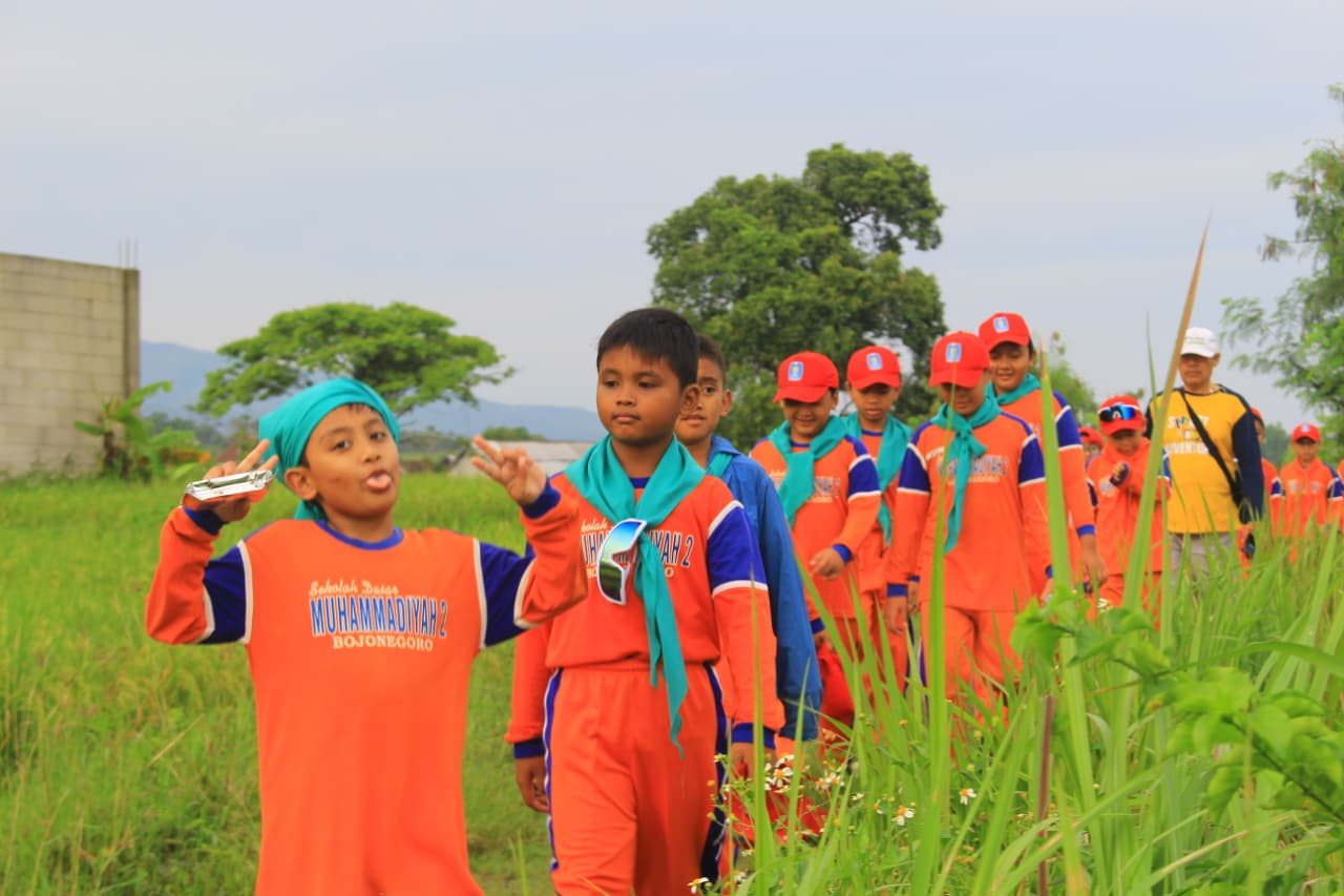 Dari Kelas ke Alam: Field Trip SD Mudabo di Pacet, Langkah Seru Menumbuhkan Kemandirian